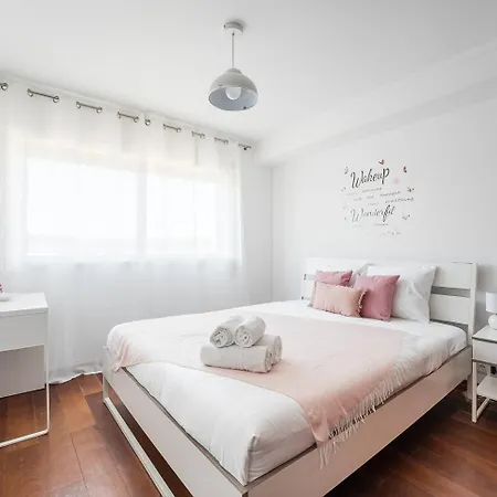 Guestready - A Brilliant Near Alma Mall *