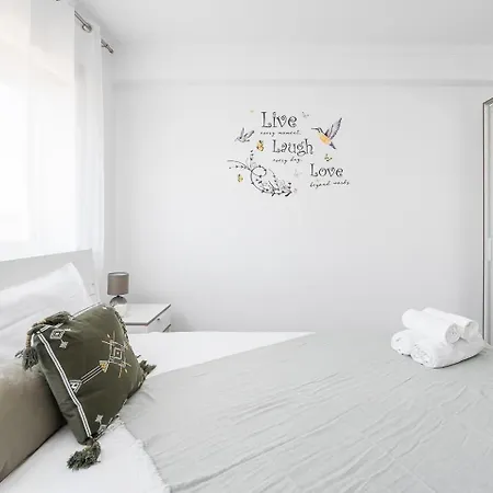 Guestready - A Brilliant Near Alma Mall Lejlighed Coimbra