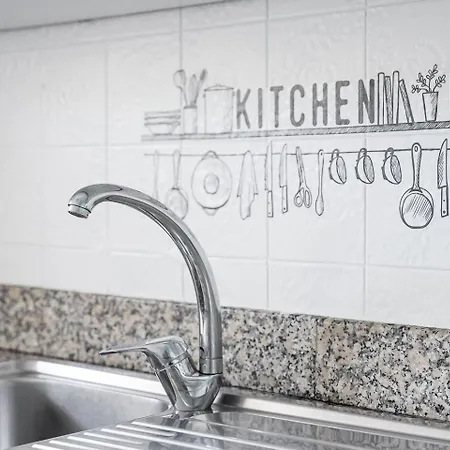 Guestready - A Brilliant Near Alma Mall * Coimbra